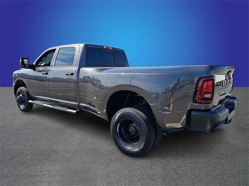 2026 RAM 3500 Tradesman Crew Cab 4x4 8' Box