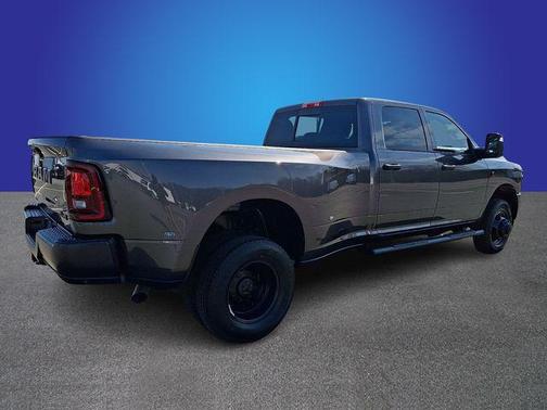 2026 RAM 3500 Tradesman Crew Cab 4x4 8' Box