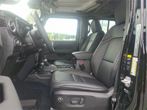 2025 Jeep Gladiator High Tide