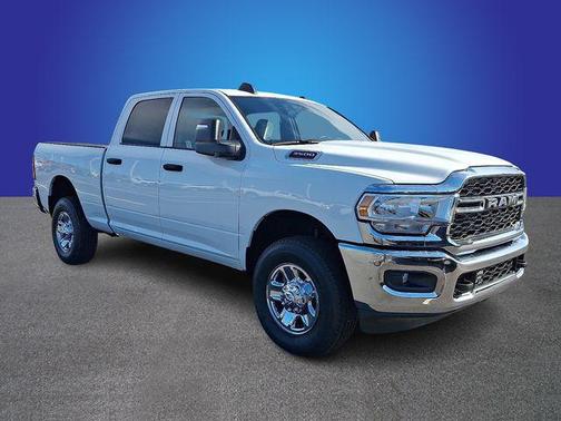 2023 RAM 3500 Tradesman Crew Cab 4x4 6'4' Box