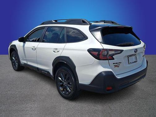 Crystal White Pearl 2024 Subaru Outback Onyx Edition