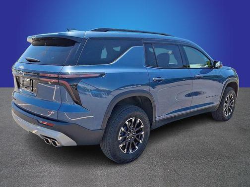 Lakeshore Blue Metallic 2025 Chevrolet Traverse AWD Z71