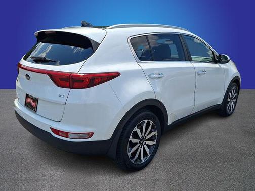 Snow White Pearl 2017 Kia Sportage EX