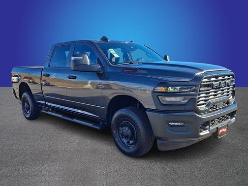 2026 RAM 2500 Tradesman Crew Cab 4x2 6'4' Box