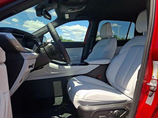 Red Hot Pearlcoat 2026 Jeep Cherokee Limited