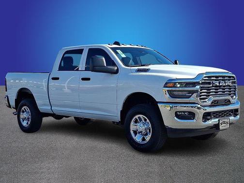 2026 RAM 2500 Tradesman Crew Cab 4x4 6'4' Box