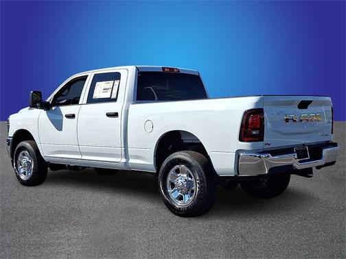 2026 RAM 2500 Tradesman Crew Cab 4x4 6'4' Box