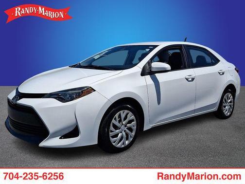 Super White 2018 Toyota Corolla LE