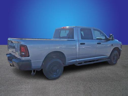 2026 RAM 2500 Tradesman Crew Cab 4x2 6'4' Box