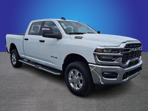 Bright White Clearcoat 2026 RAM 2500 Big Horn Crew Cab 4x4 6'4' Box
