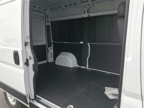 2024 RAM ProMaster 2500 Tradesman