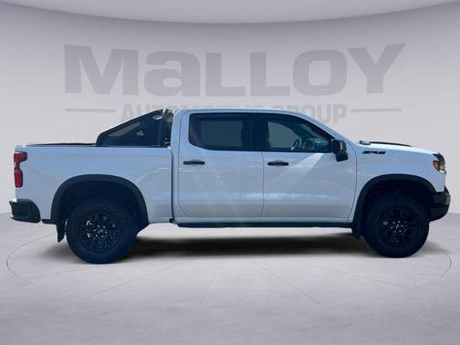 Summit White 2025 Chevrolet Silverado 1500 ZR2