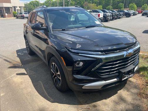 Mosaic Black Metallic 2025 Chevrolet Trailblazer LT