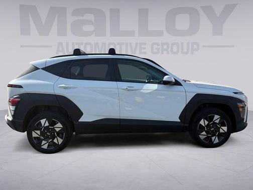 Atlas White 2024 Hyundai KONA SEL