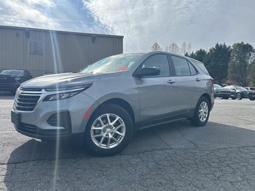 2023 Chevrolet Equinox LS