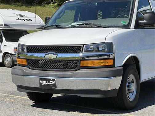 2022 Chevrolet Express 2500 RWD 2500 Regular Wheelbase WT