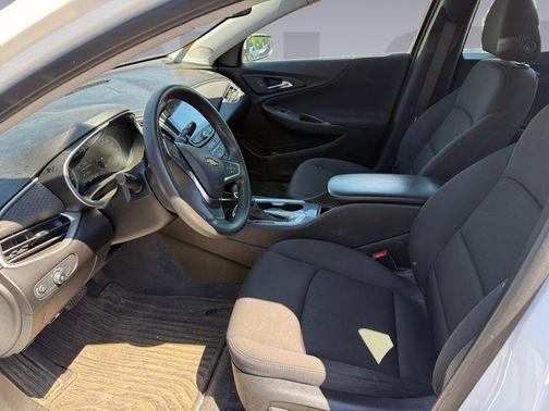 Summit White 2022 Chevrolet Malibu 1LS