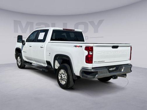 Summit White 2025 Chevrolet Silverado 2500 LT