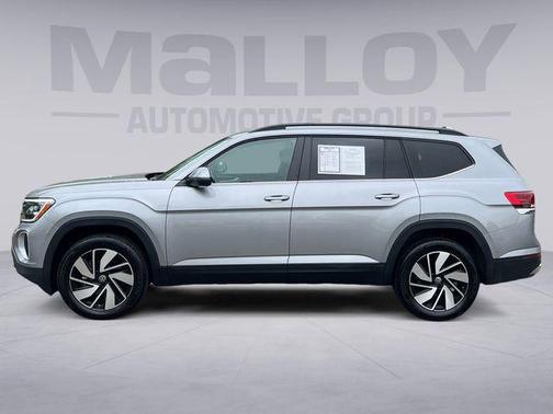 Pure Gray 2026 Volkswagen Atlas 2.0T SE w/Technology 4MOTION