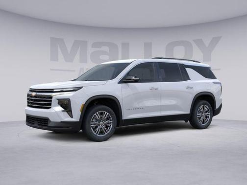 Summit White 2026 Chevrolet Traverse LT