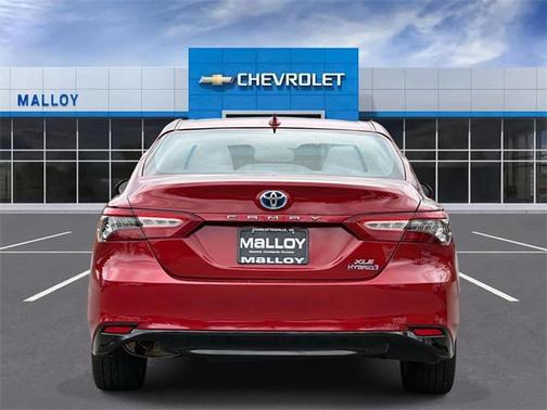 2023 Toyota Camry Hybrid XLE