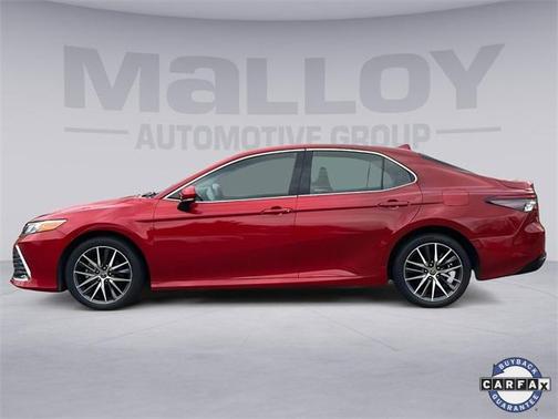 2023 Toyota Camry Hybrid XLE