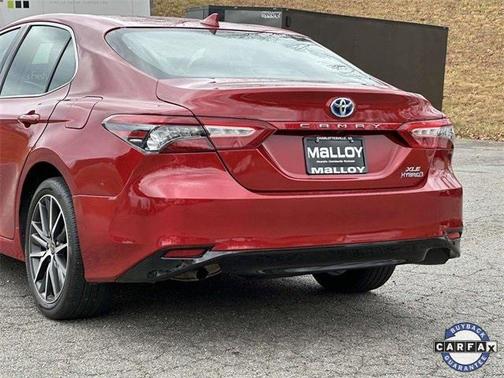 2023 Toyota Camry Hybrid XLE