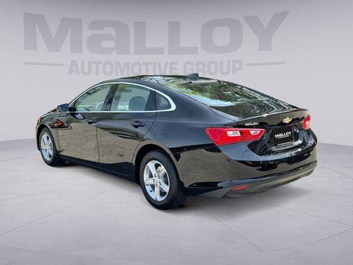 Black Metallic 2022 Chevrolet Malibu 1LS