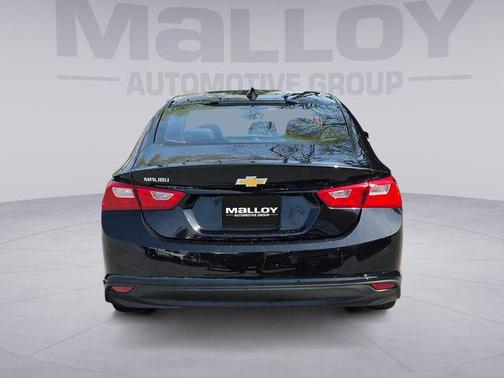 Black Metallic 2022 Chevrolet Malibu 1LS