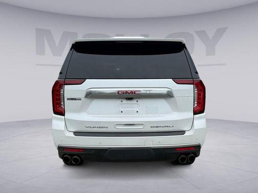 White Frost Tricoat 2021 GMC Yukon XL Denali