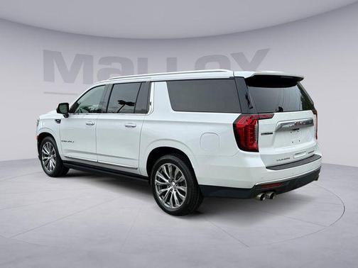 White Frost Tricoat 2021 GMC Yukon XL Denali