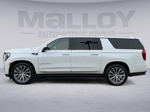 White Frost Tricoat 2021 GMC Yukon XL Denali