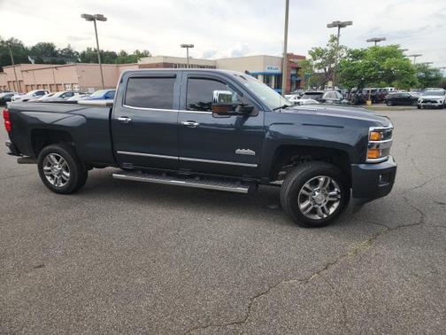 2019 Chevrolet Silverado 2500 High Country