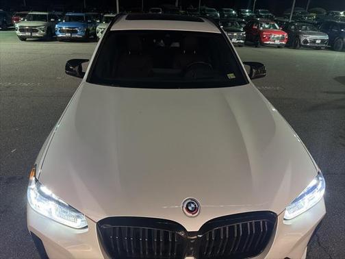 2023 BMW X3 M40i