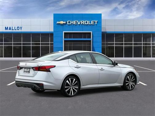 2022 Nissan Altima SR FWD