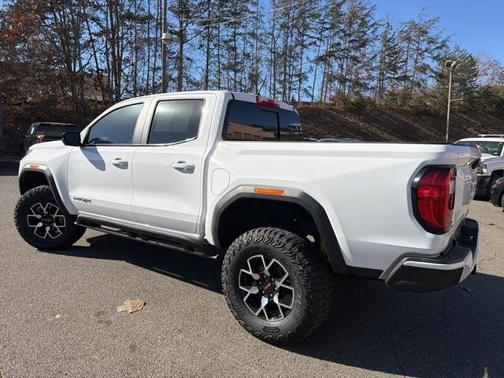 2024 GMC Canyon AT4X