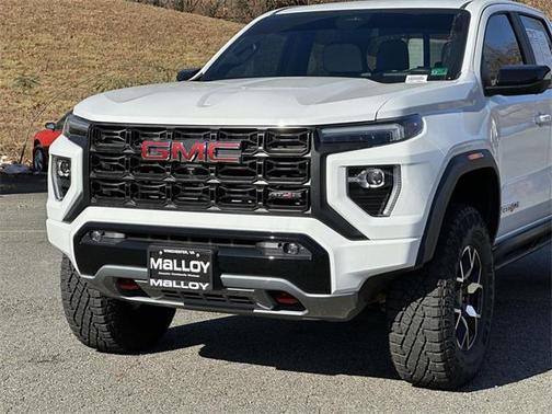 2024 GMC Canyon AT4X