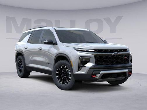 Sterling Gray Metallic 2026 Chevrolet Traverse AWD Z71