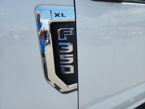 2022 Ford F-350 XL
