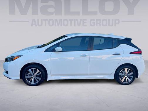 Glacier White 2022 Nissan Leaf S PLUS 62 kWh