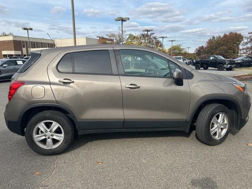 2022 Chevrolet Trax LS