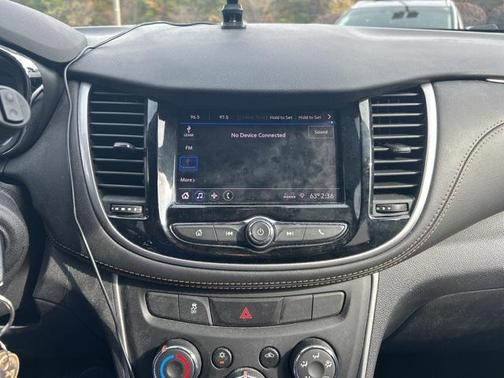 2022 Chevrolet Trax LS