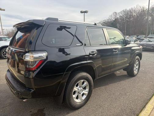 2024 Toyota 4Runner SR5