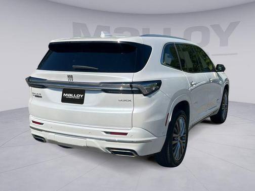 White Frost 2025 Buick Enclave Avenir FWD