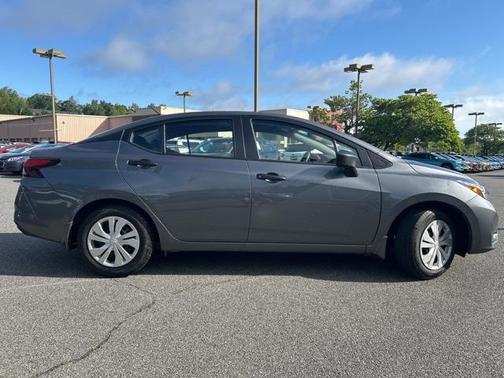 2024 Nissan Versa 1.6 S