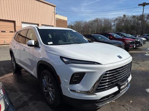 2025 Buick Enclave Preferred FWD