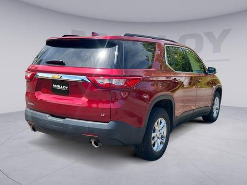 Red Tintcoat 2021 Chevrolet Traverse LT Cloth