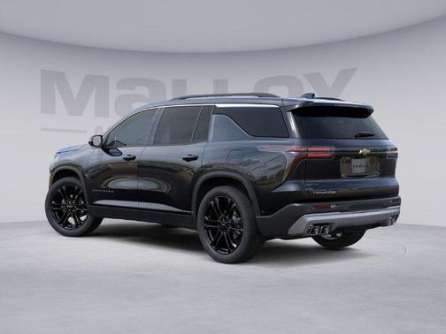 Mosaic Black Metallic 2027 Chevrolet Traverse LT