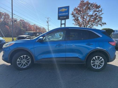 2020 Ford Escape SE