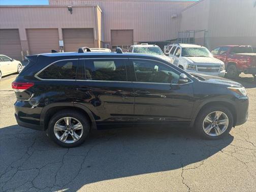 2018 Toyota Highlander Limited Platinum